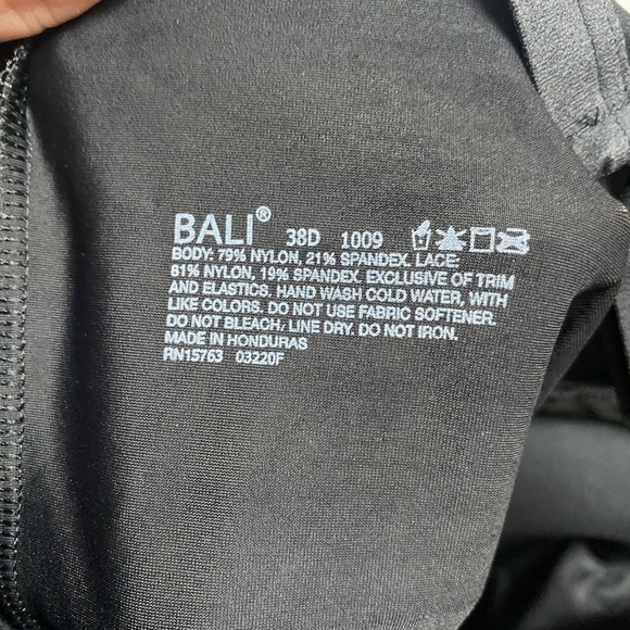 NWT Bali DF1009 38D Comfort Body Shaper With Built-in Minimizer Size Black - Picture 5 of 6